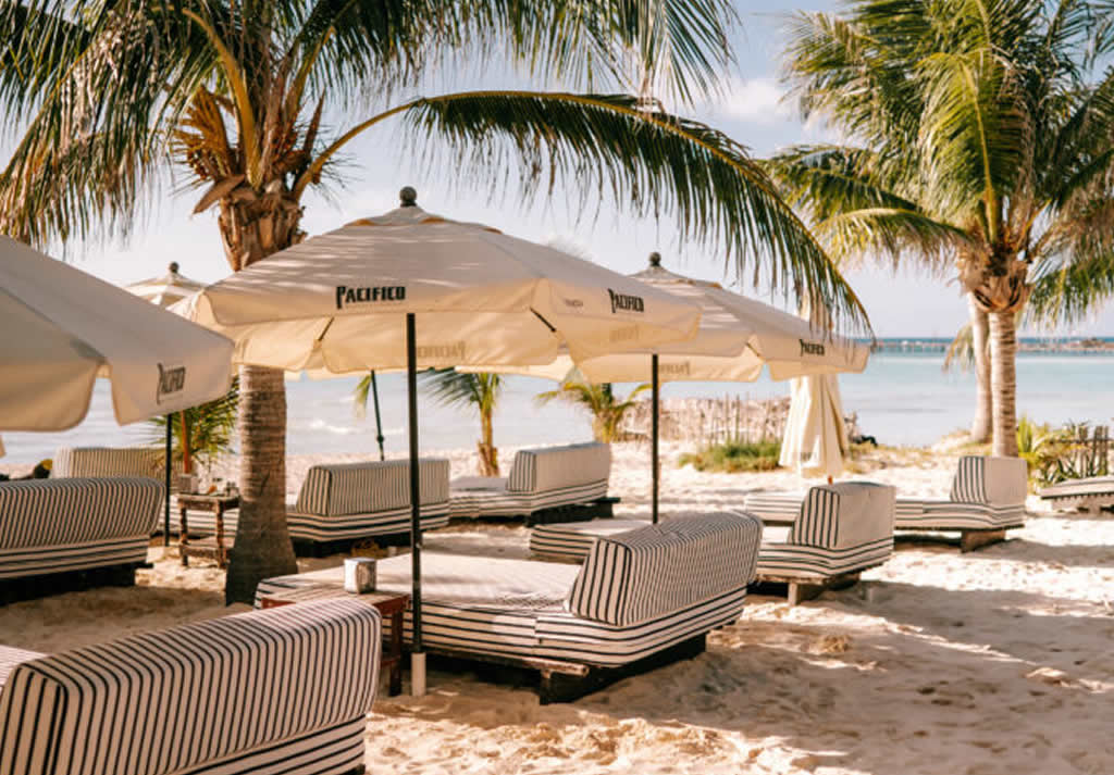 Exclusive Beach Clubs Guide: Redefining Luxury in IslaMujeres
